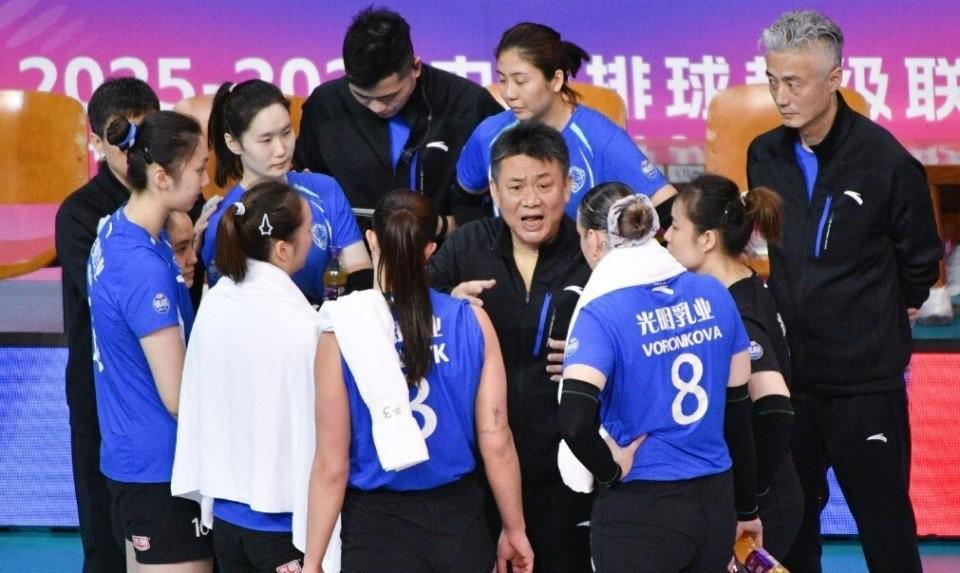 乐鱼体育入口-上海女排3-0击败江苏女排，时隔25年再夺女排超级联赛冠军